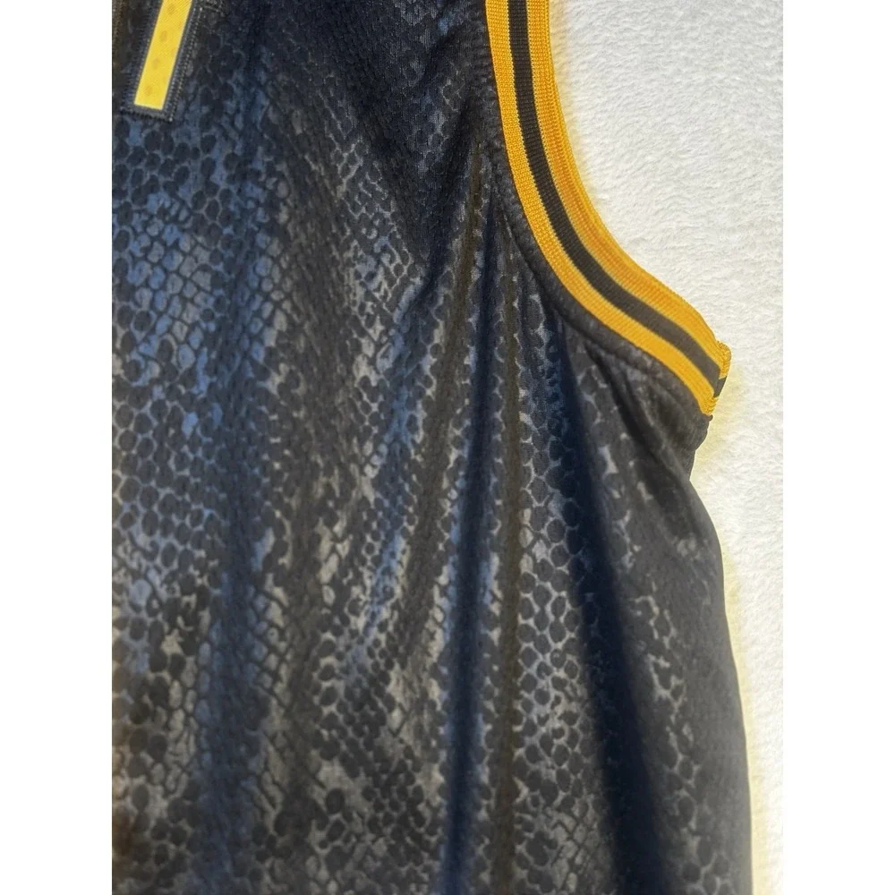 Kobe Bryant #8 Black Mamba Jersey Men's Medium Special Edition Yellow Basketball